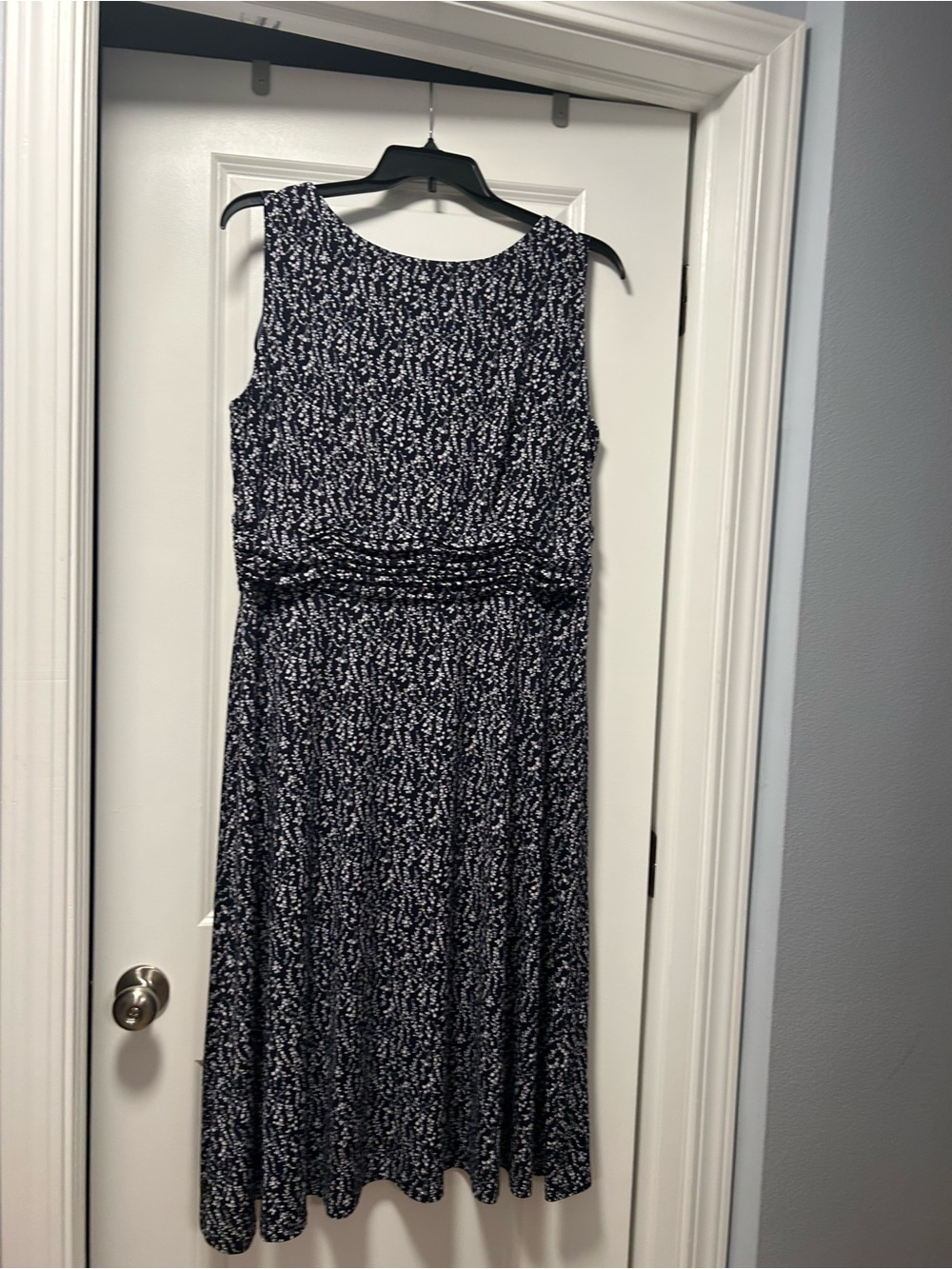 Navy and White Printed Sleeveless Midi Dress 16w Jessica Howard
